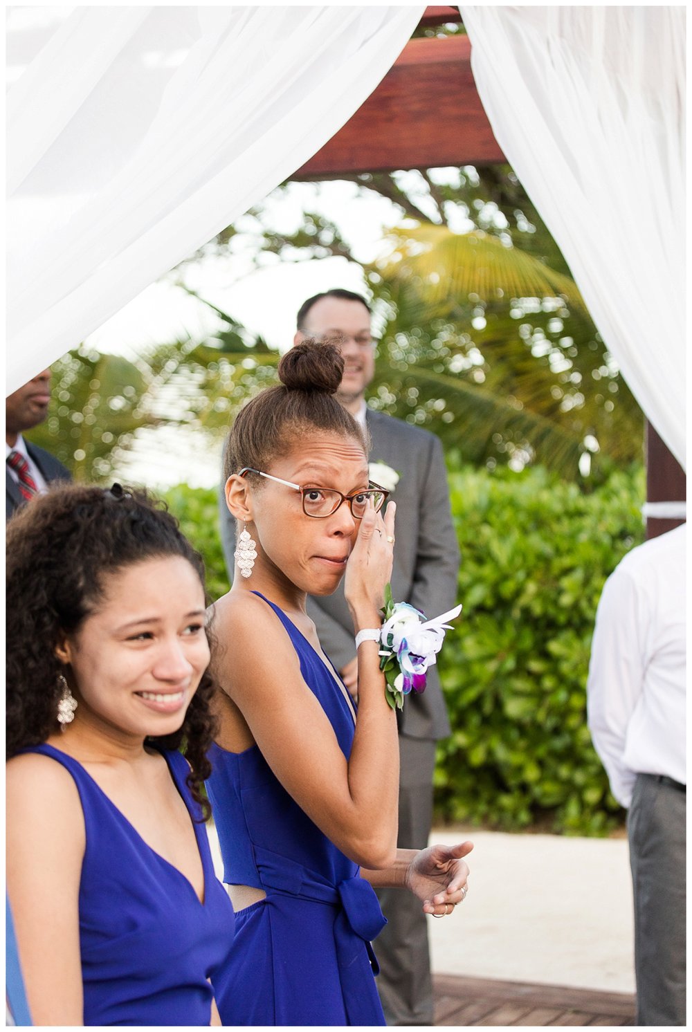 Jamaica wedding photographer creating colorful, vibrant, tropical images.