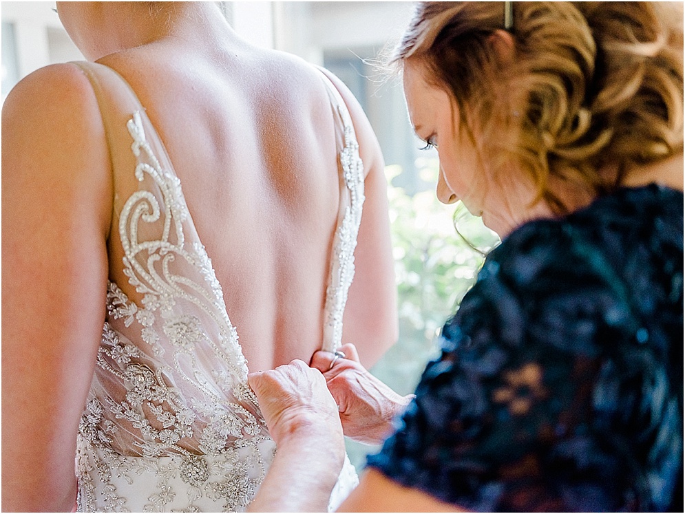 A black and gold Great Gatsby themed wedding at the Belvedere Hotel in Baltimore, Maryland.