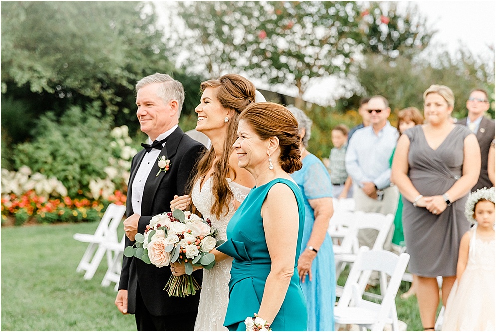 An elegant wedding at Herrington on the Bay, which is an Annapolis waterfront wedding venue. This wedding used reds & blushes to add romance.