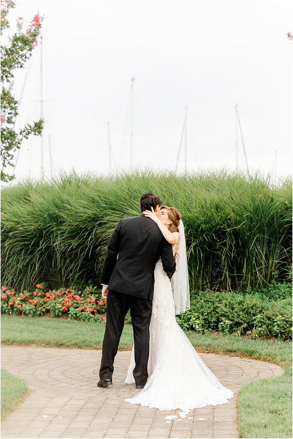 An elegant wedding at Herrington on the Bay, which is an Annapolis waterfront wedding venue. This wedding used reds & blushes to add romance.